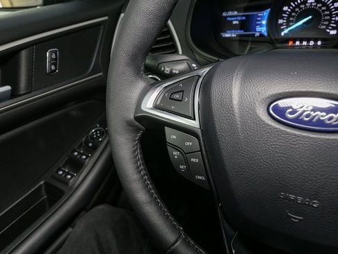 Used 2024 Ford Edge SEL w/ Convenience Package image 30