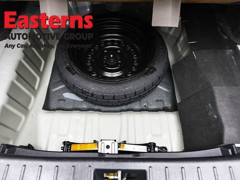 Used 2024 Nissan Versa SR w/ Trunk Package image 22