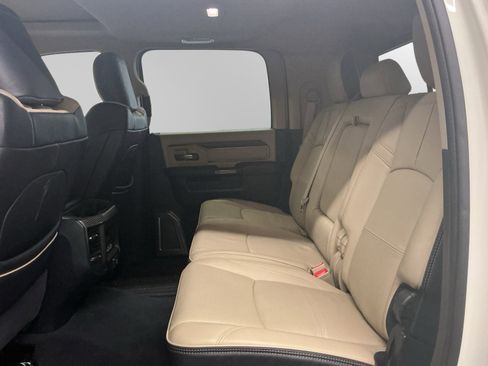 Used 2020 RAM 2500 Limited AWD/4WD image 13