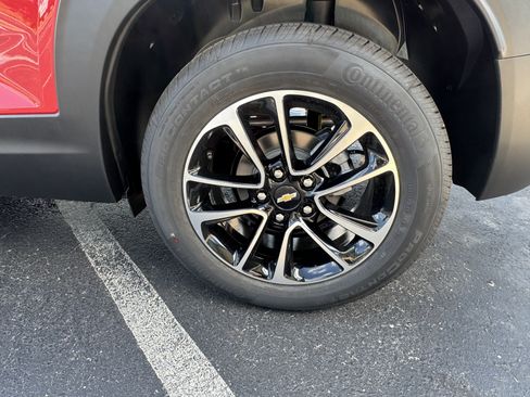 New 2026 Chevrolet TrailBlazer LT w/ Convenience Package FWD image 10