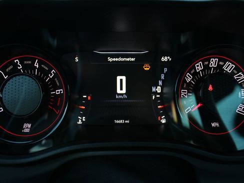 Used 2023 Dodge Challenger GT w/ Plus Package image 12