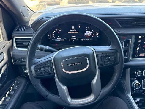 Used 2022 GMC Yukon Denali AWD/4WD image 7