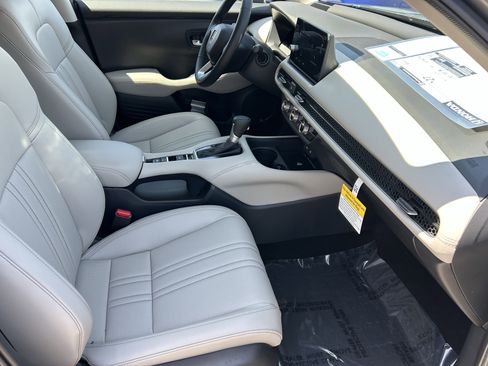 New 2027 Honda HR-V EX-L image 9