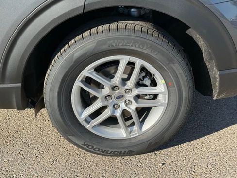 New 2026 Ford Explorer Active image 5