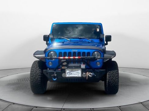 Used 2016 Jeep Wrangler Unlimited Sahara AWD/4WD image 8