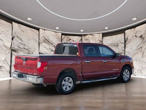 Used 2017 Nissan Titan SV RWD image 37