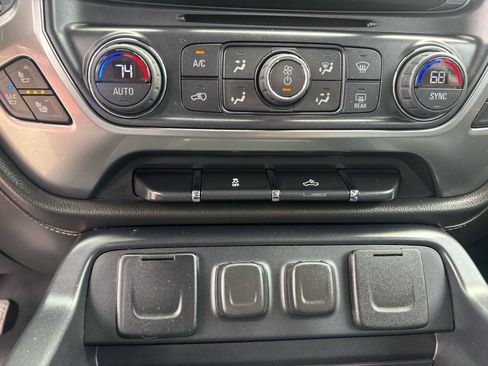 Used 2015 Chevrolet Silverado 1500 LTZ image 22