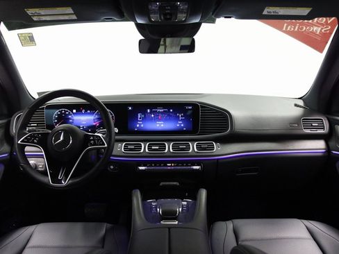 Certified 2025 Mercedes-Benz GLS 450 4MATIC image 2