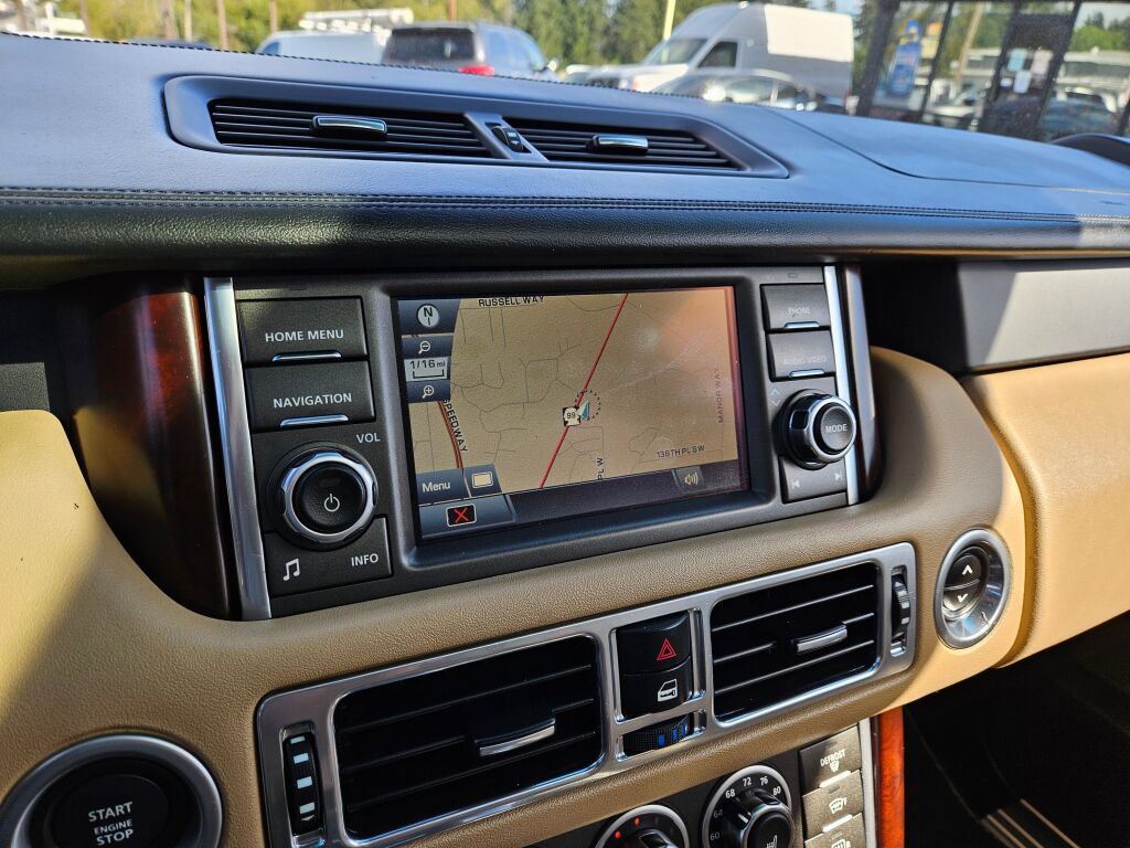 Used 2012 Land Rover Range Rover HSE AWD/4WD image 21