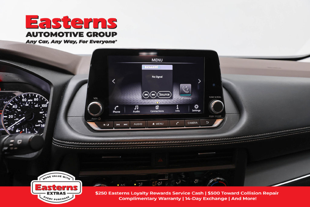 Used 2023 Nissan Rogue S AWD/4WD image 13