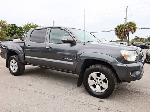 Used 2012 Toyota Tacoma PreRunner image 1