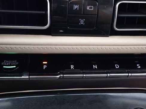 Used 2022 Lincoln Nautilus Reserve image 50