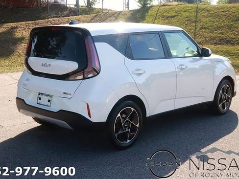 Used 2025 Kia Soul EX FWD image 7