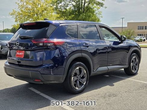 Used 2025 Nissan Rogue SV FWD image 5