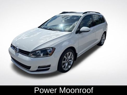 Used 2016 Volkswagen Golf SE image 11