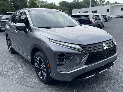 Used 2023 Mitsubishi Eclipse Cross SE AWD/4WD image 3