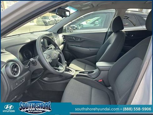 Certified 2023 Hyundai Kona SEL AWD/4WD image 18