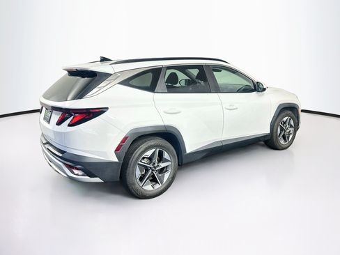 Used 2025 Hyundai Tucson SEL FWD image 9