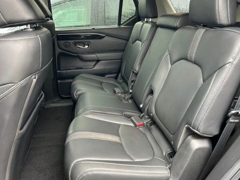 Used 2023 Honda Pilot EX-L image 9