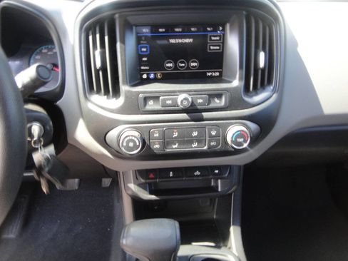 Used 2019 Chevrolet Colorado W/T w/ WT Convenience Package AWD/4WD image 9
