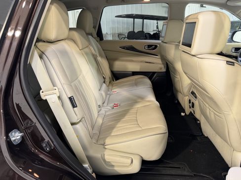 Used 2020 INFINITI QX60 Luxe w/ Sensory Package FWD image 11