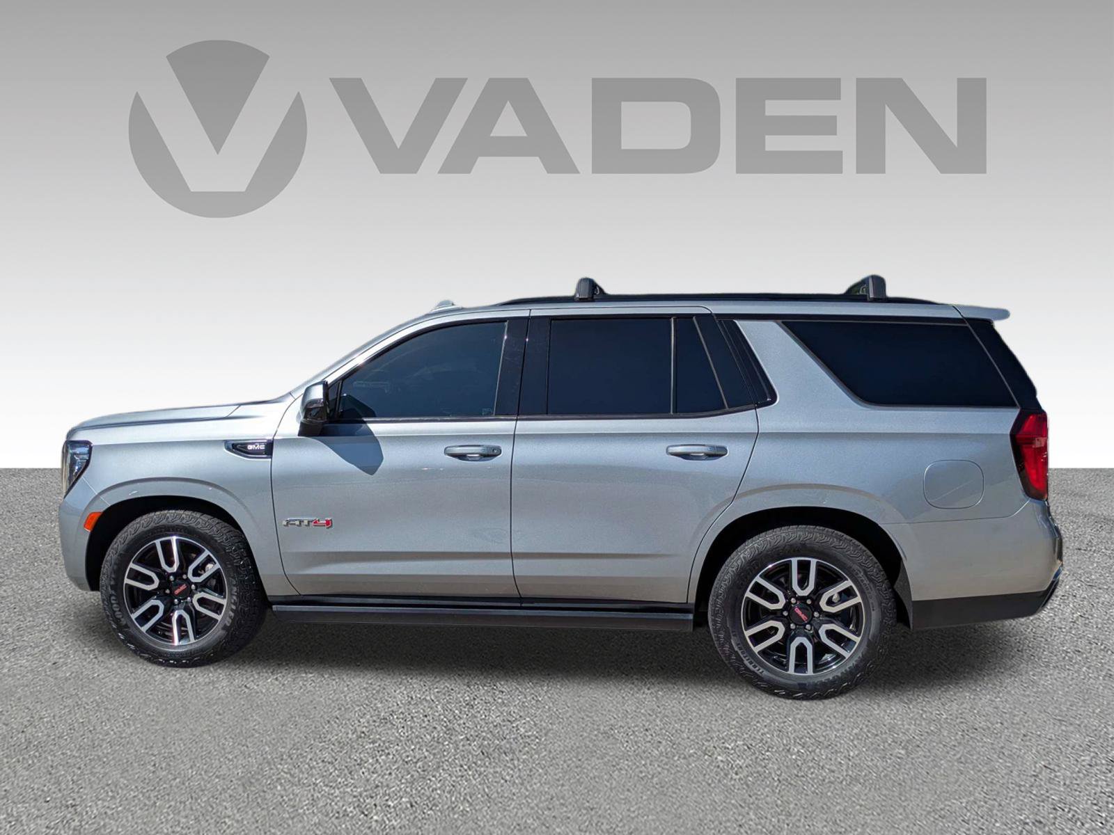 Used 2023 GMC Yukon AT4 w/ AT4 Premium Plus Package AWD/4WD image 29