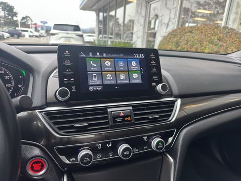 Used 2022 Honda Accord Sport image 26