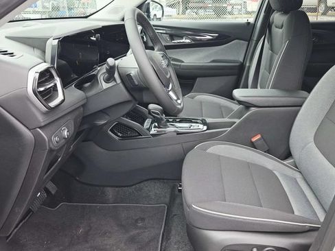 New 2026 Chevrolet TrailBlazer LT w/ Convenience Package FWD image 8