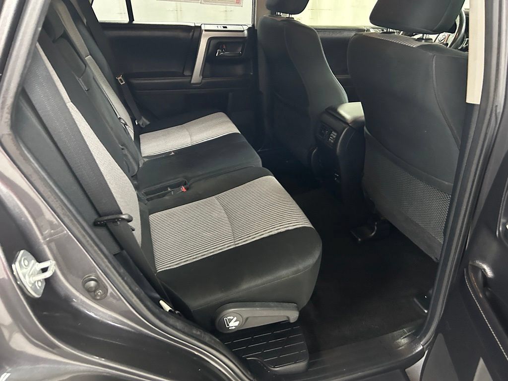Used 2016 Toyota 4Runner SR5 AWD/4WD image 14