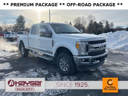 Used 2017 Ford F250 XLT w/ XLT Premium Package image 1