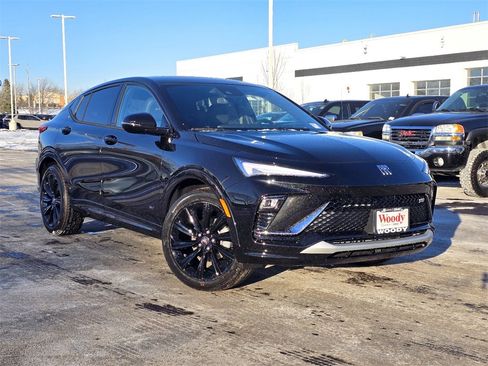 New 2026 Buick Envista Sport Touring image 2