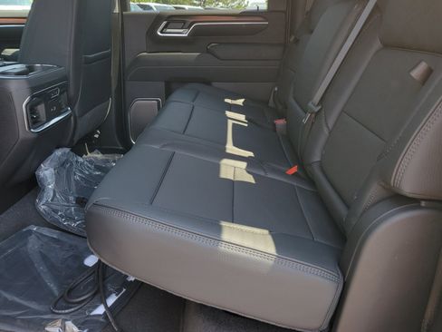 New 2026 GMC Sierra 2500 Denali w/ Denali Reserve Package image 7