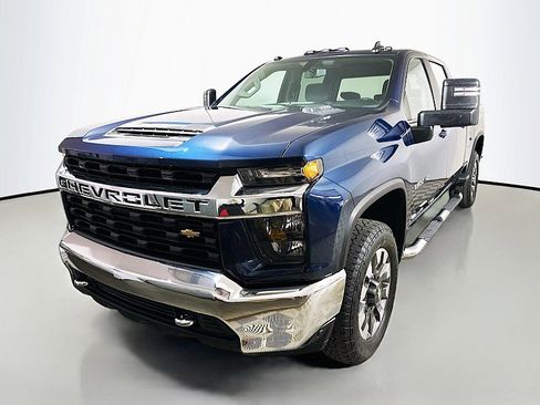 Used 2023 Chevrolet Silverado 2500 LT image 3