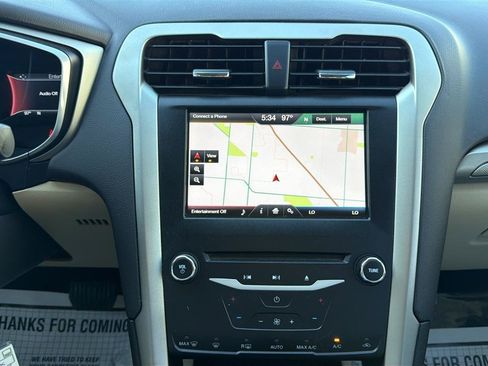 Used 2015 Ford Fusion SE FWD image 21