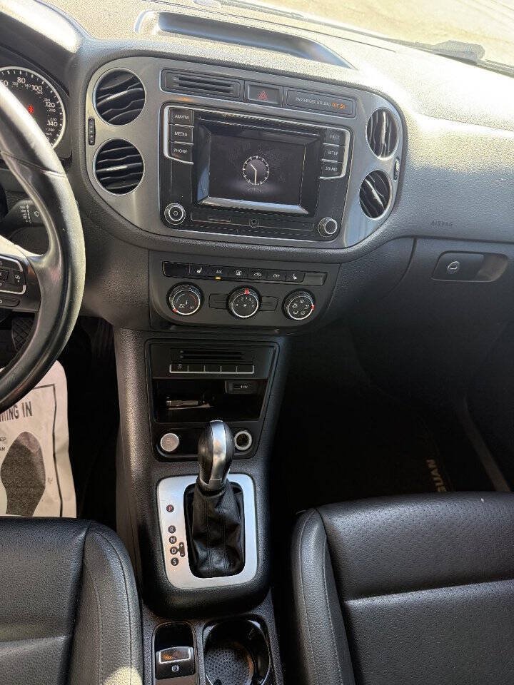 Used 2016 Volkswagen Tiguan S FWD image 15