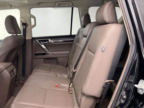 Used 2016 Lexus GX 460 image 15