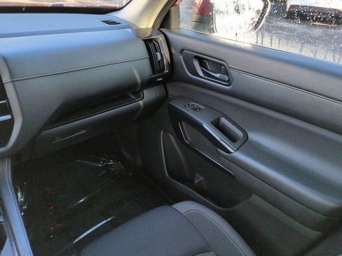 Certified 2023 Nissan Pathfinder SV FWD image 17