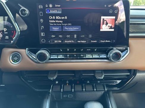 Used 2024 GMC Canyon AT4 image 29