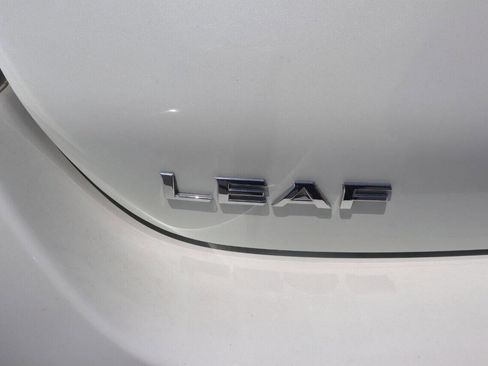 Used 2012 Nissan Leaf SL image 6