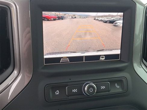 Used 2024 GMC Sierra 2500 Pro w/ Convenience Package image 17