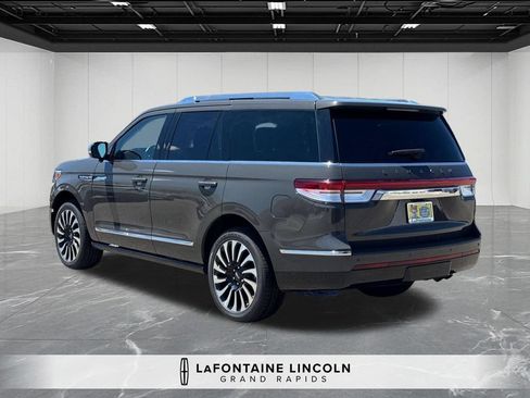 Certified 2023 Lincoln Navigator Black Label AWD/4WD image 3