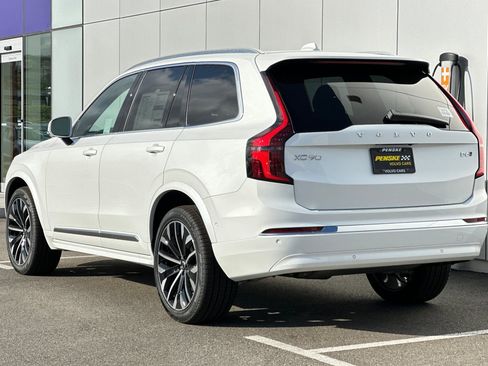 Used 2026 Volvo XC90 B6 Plus w/ Protection Package Premier AWD/4WD image 3