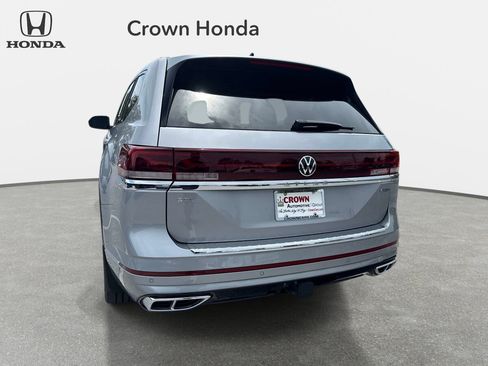 Used 2024 Volkswagen Atlas SEL Premium R-Line AWD/4WD image 8