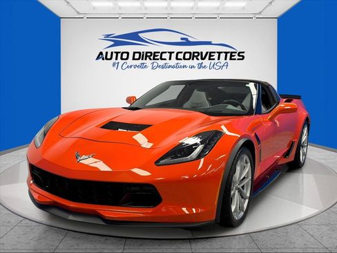 Used 2019 Chevrolet Corvette Grand Sport RWD image 1