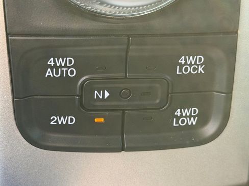 Used 2017 RAM 1500 Laramie w/ Convenience Group image 22