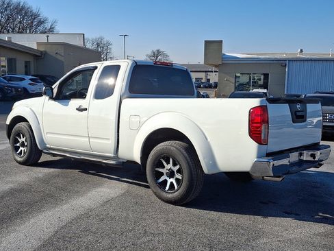 Used 2015 Nissan Frontier S image 6
