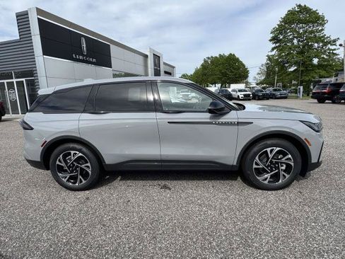 New 2026 Lincoln Nautilus Premier w/ Jet Appearance Package AWD/4WD image 5