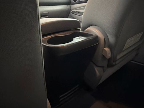 Used 2013 Toyota Tacoma 4x4 Access Cab V6 w/ SR5 Pkg image 20