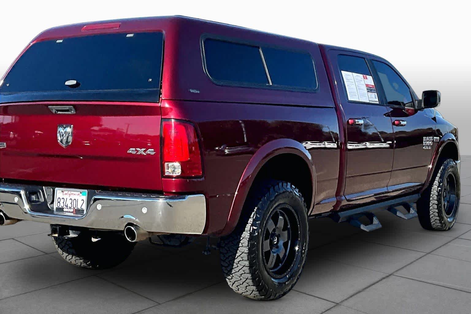 Used 2018 RAM 1500 Laramie w/ Convenience Group AWD/4WD image 12
