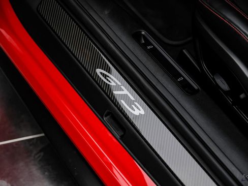 Used 2022 Porsche 911 GT3 image 42